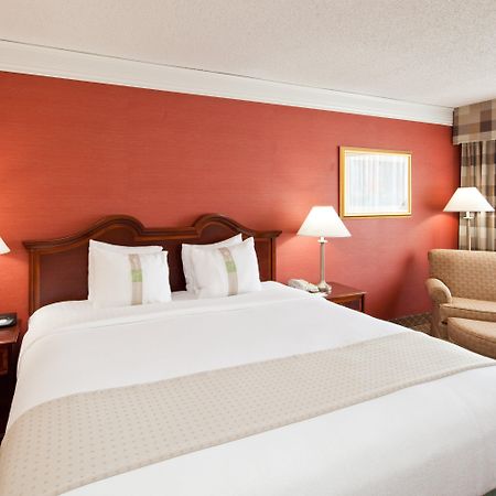 Holiday Inn Cleveland-Mayfield By Ihg Exterior foto