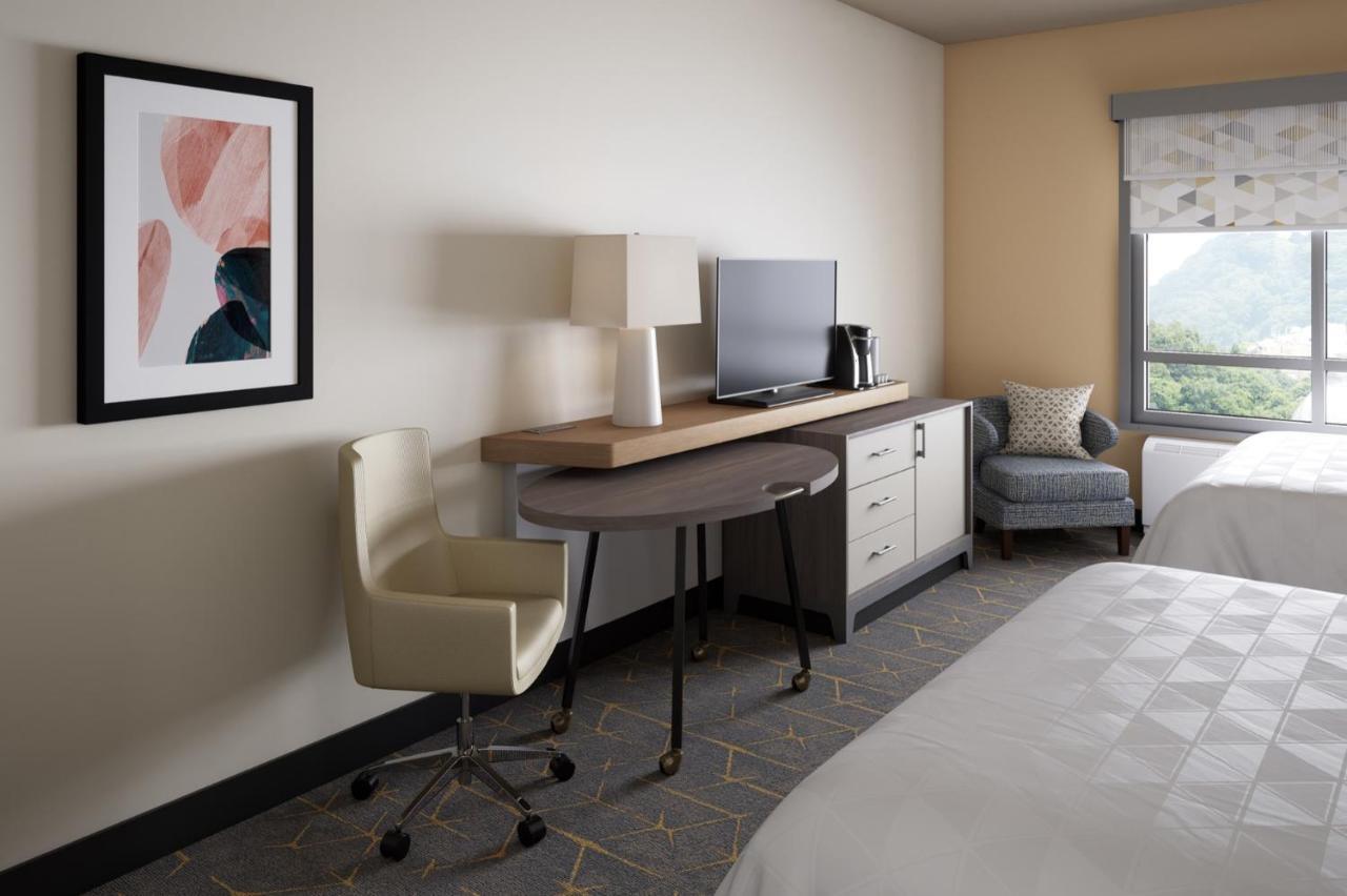 Holiday Inn Cleveland-Mayfield By Ihg Exterior foto